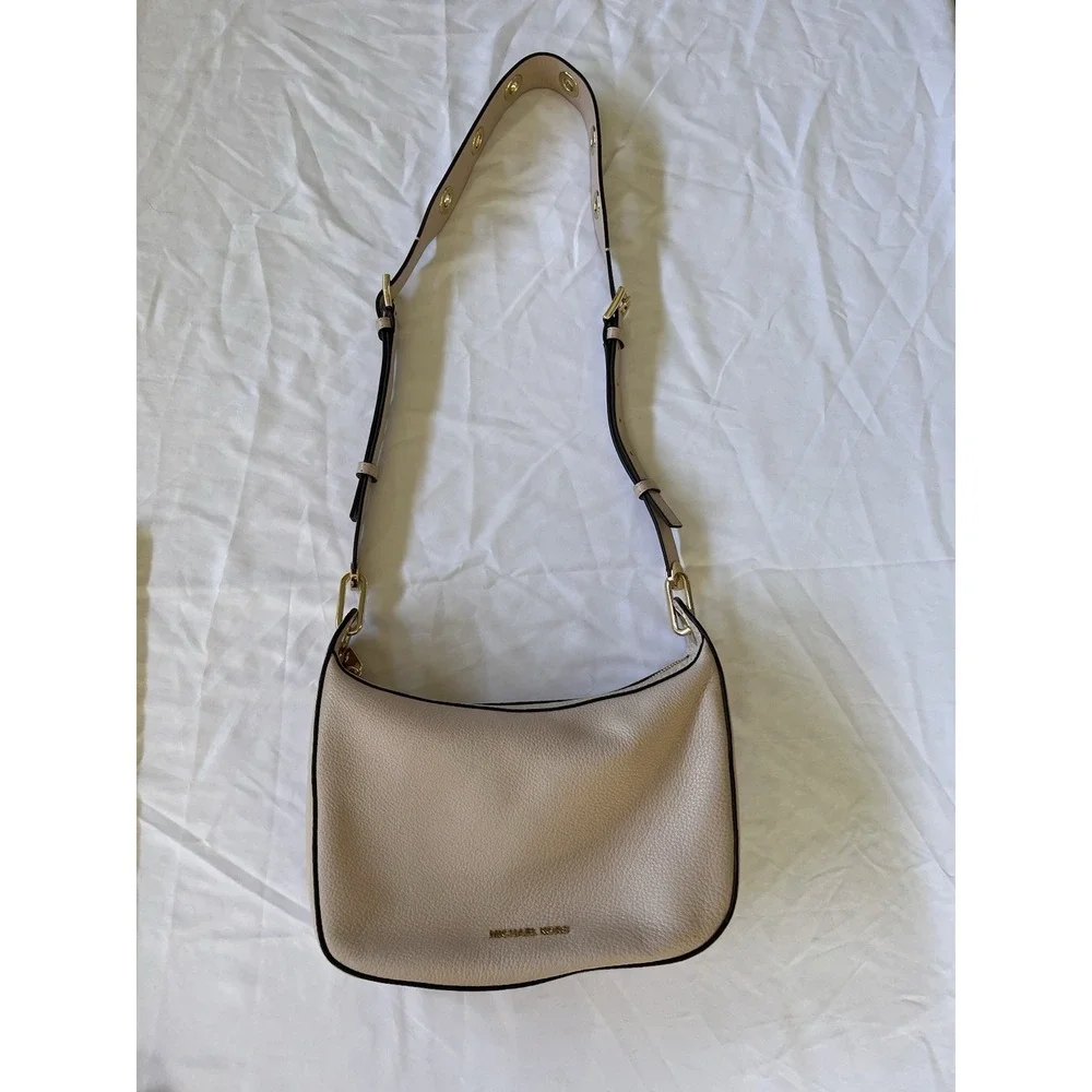 New Michael Kors Raven Medium Pebbled Leather Messenger Bag Light Pink Blush Hue